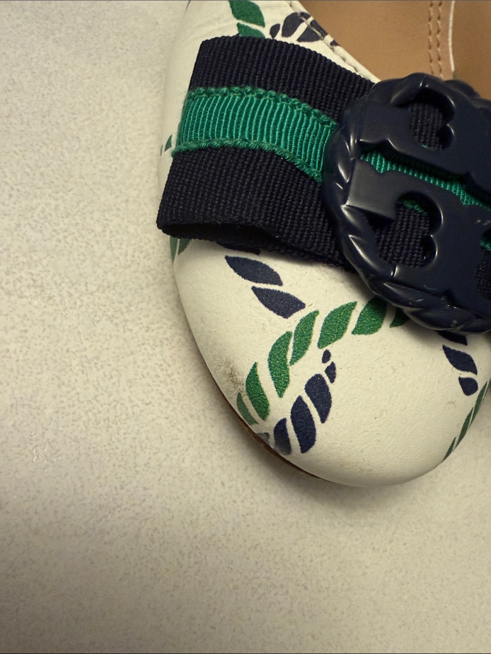 Tory Burch Maritime Nautical Rope-Print Pumps with Green & Black Bow Accent - Picture 6 of 10